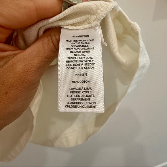 Vineyard Vines Off-White Graphic Tee - Picture 4 of 8